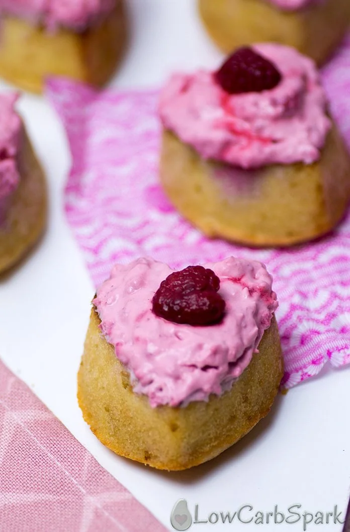 keto raspberry sugar free vanilla muffins