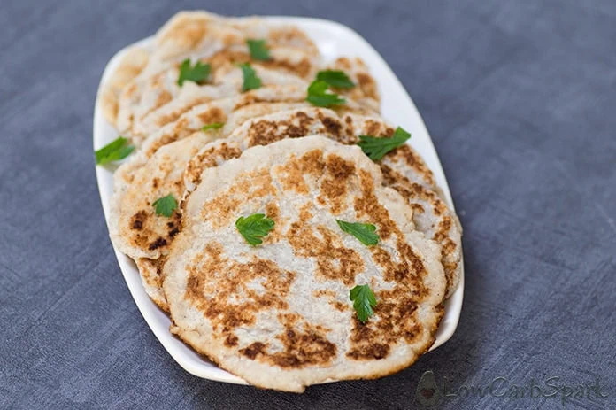 Keto tortilla recipe that is not only grain-free, low in carbs and suitable for any high-fat diet but also egg free, vegan and paleo friendly.