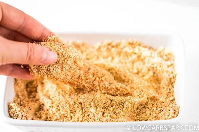 keto breading for chicken with almond flour and spices