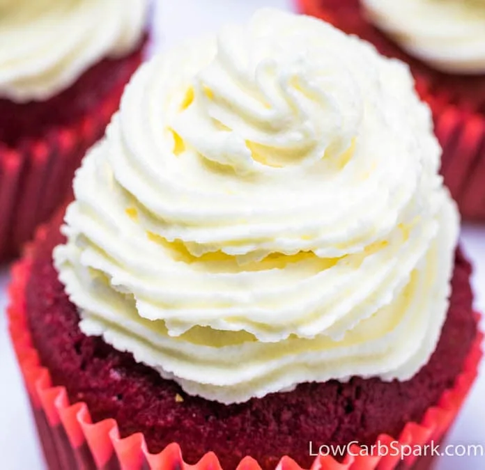 This keto cream cheese frosting is easy to make, sweet and tangy. It’s a classic recipe that holds its shape well and perfect for decorating carrot cake, cookies, or cupcakes. Life’s better with homemade frosting that needs only 4 ingredients.