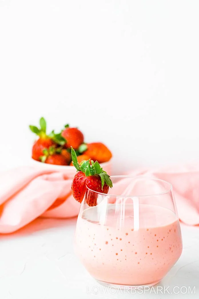 protein keto strawberry smoothie