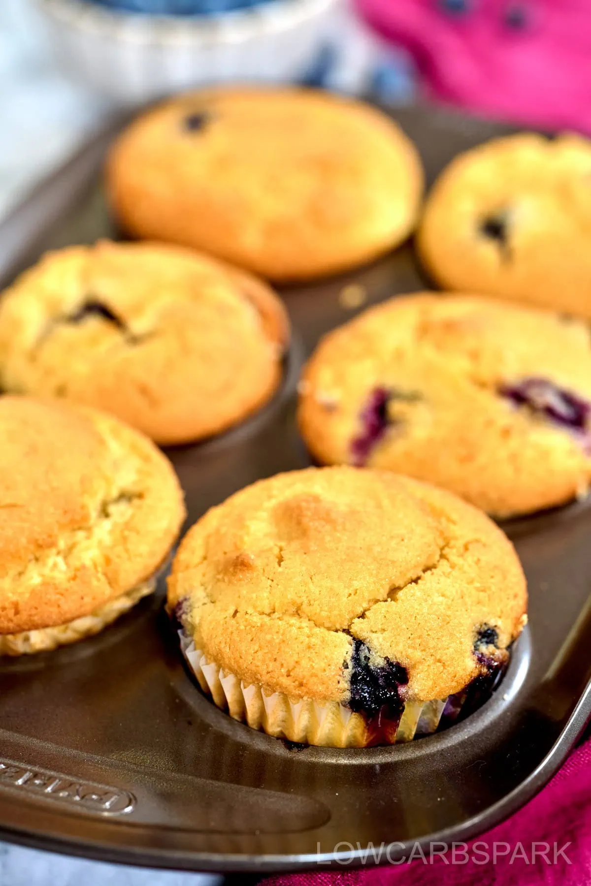 easy keto blueberry muffins with almond flour