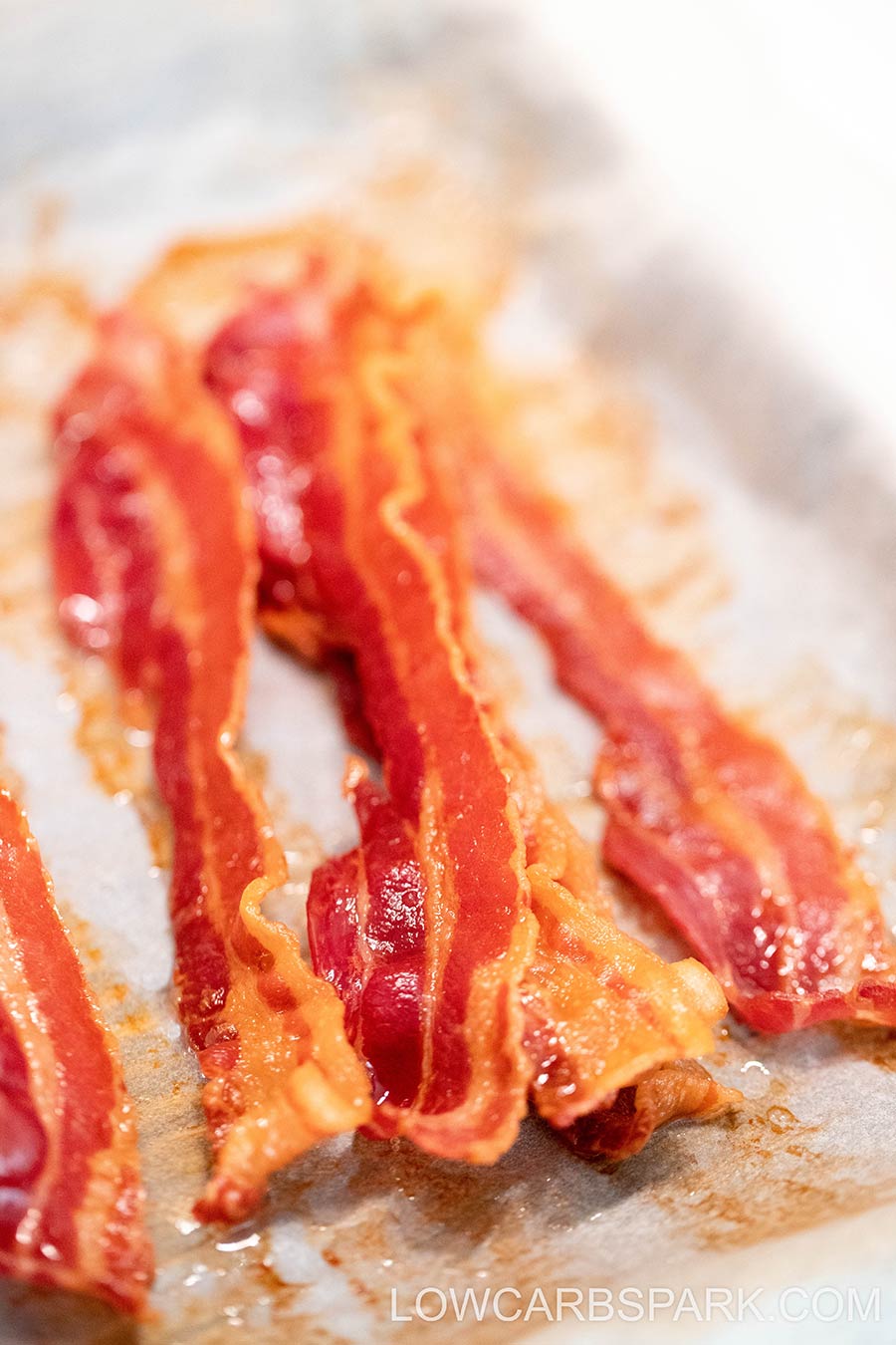 How to Cook Bacon in the Oven - {Crispy Baked Bacon} - Kristine's Kitchen