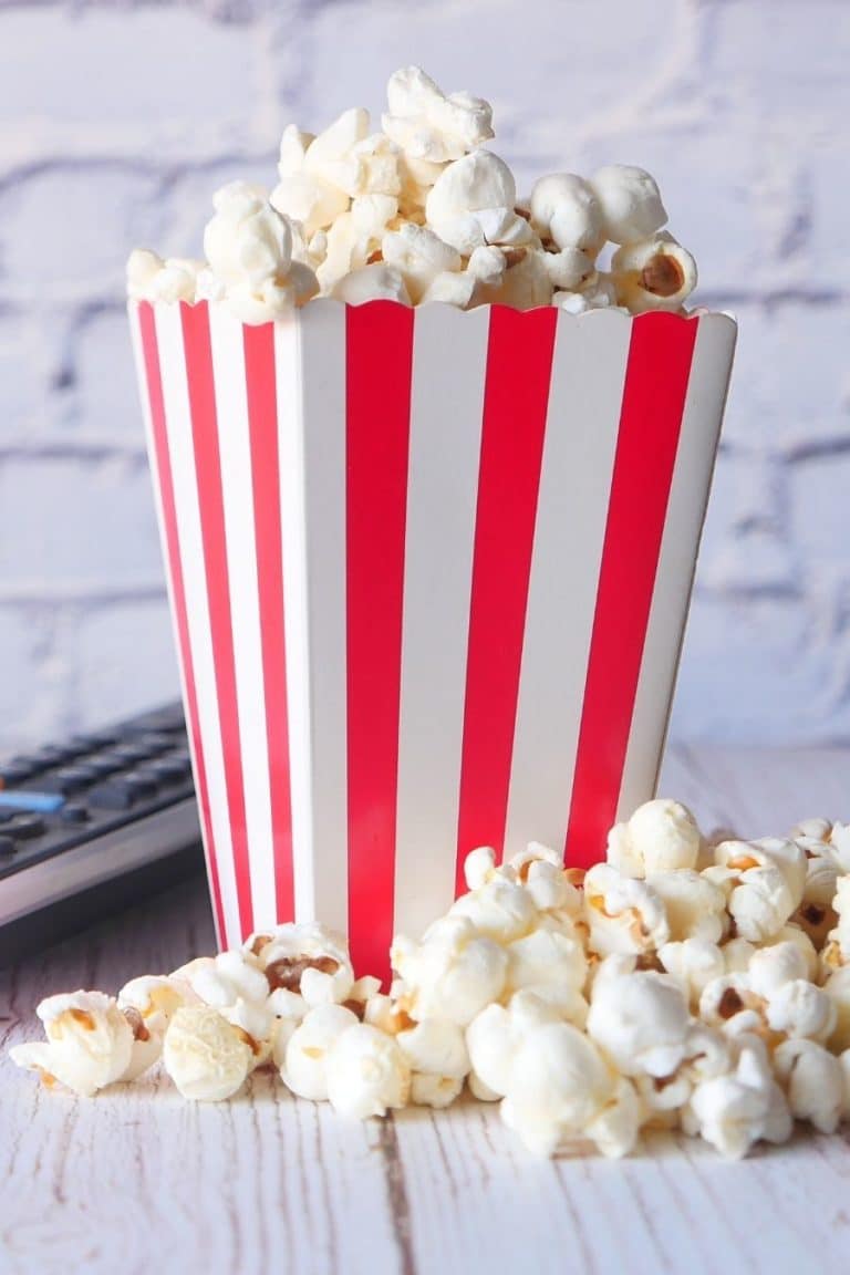Is Popcorn Keto? Carbs In Popcorn - Low Carb Spark