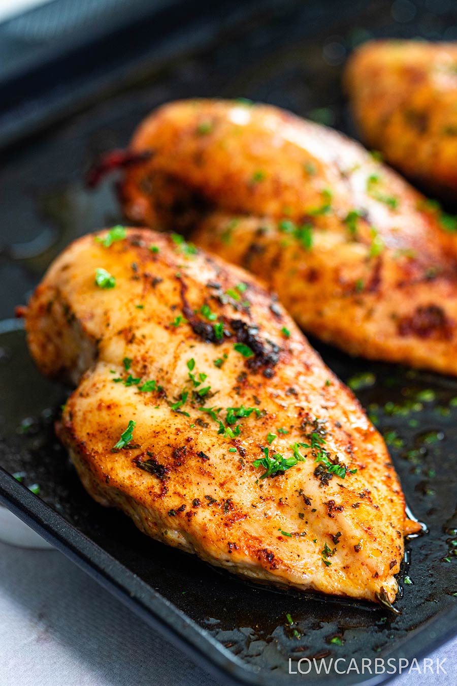 https://www.lowcarbspark.com/wp-content/uploads/2022/05/Oven-Baked-Chicken-Breast-1.jpg