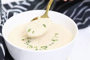 how to make Creamy Cauliflower Soup9