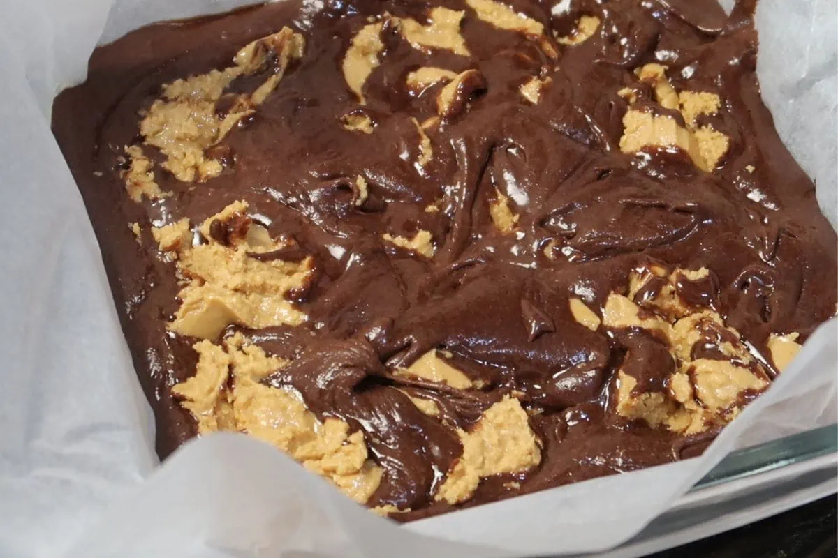 how to make keto peanut butter brownies