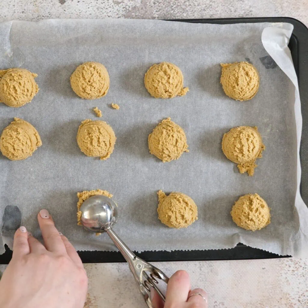 lowcarbspark how to make keto gingersnap cookies