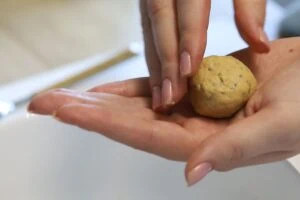How To Make Peanut Butter Protein Balls6