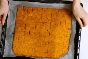 how to make Low Carb Cheddar Cheese Crackers6