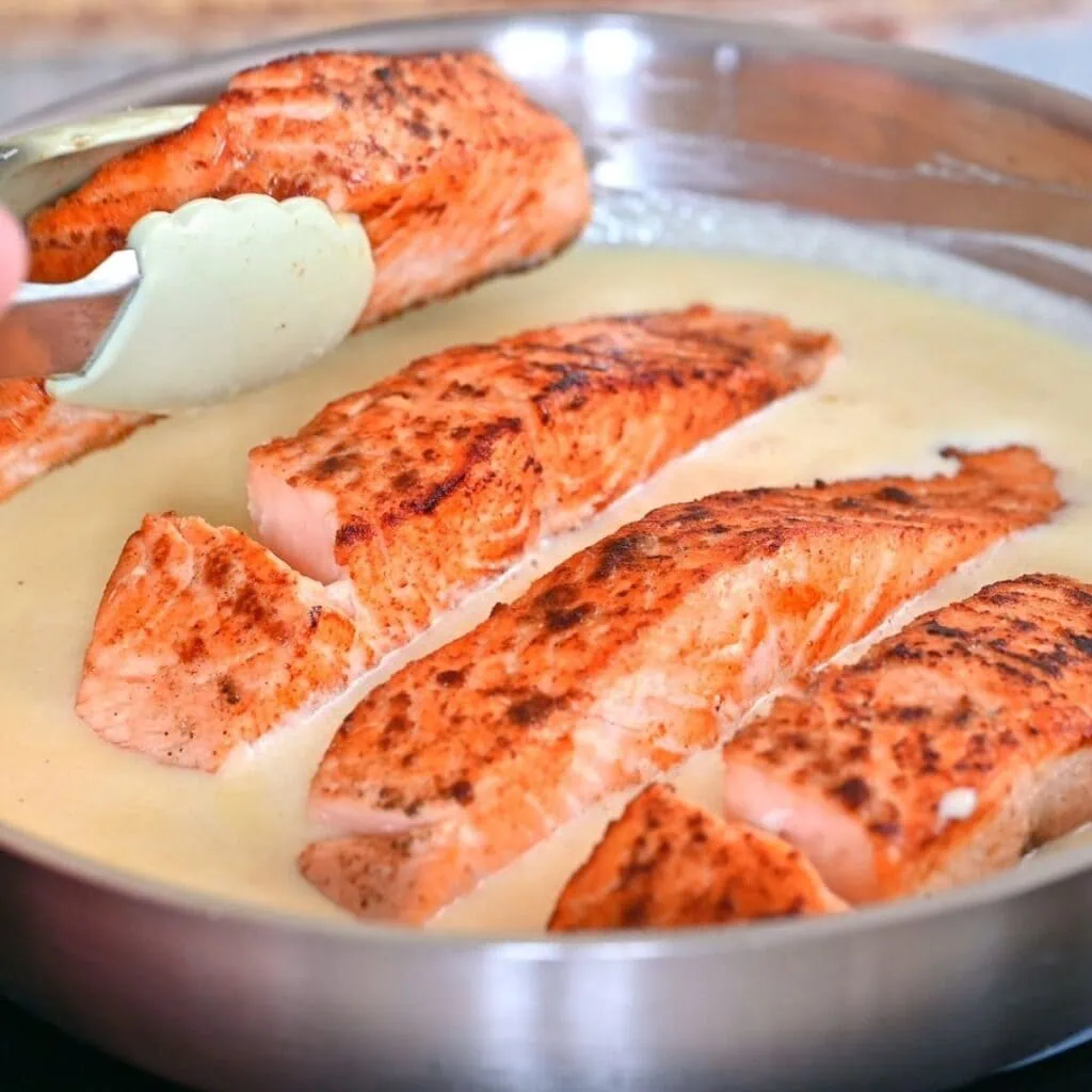 lowcarbspark how to make creamy garlic butter salmon recipe 1