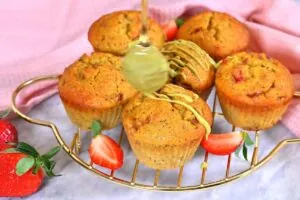 how to make Strawberry Pistachio Muffins11